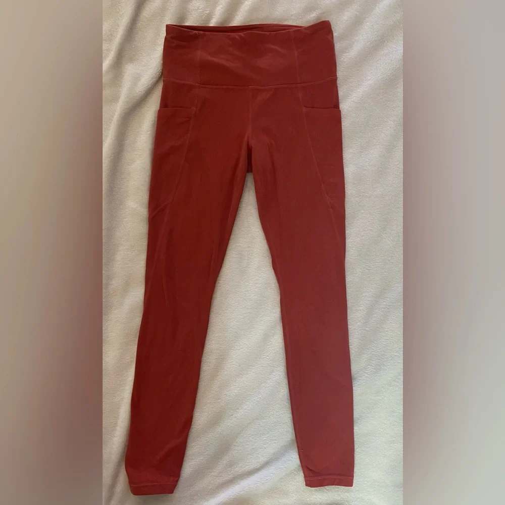 ATHLETA -Salutation Stash Tight Size Small - Picture 3 of 14